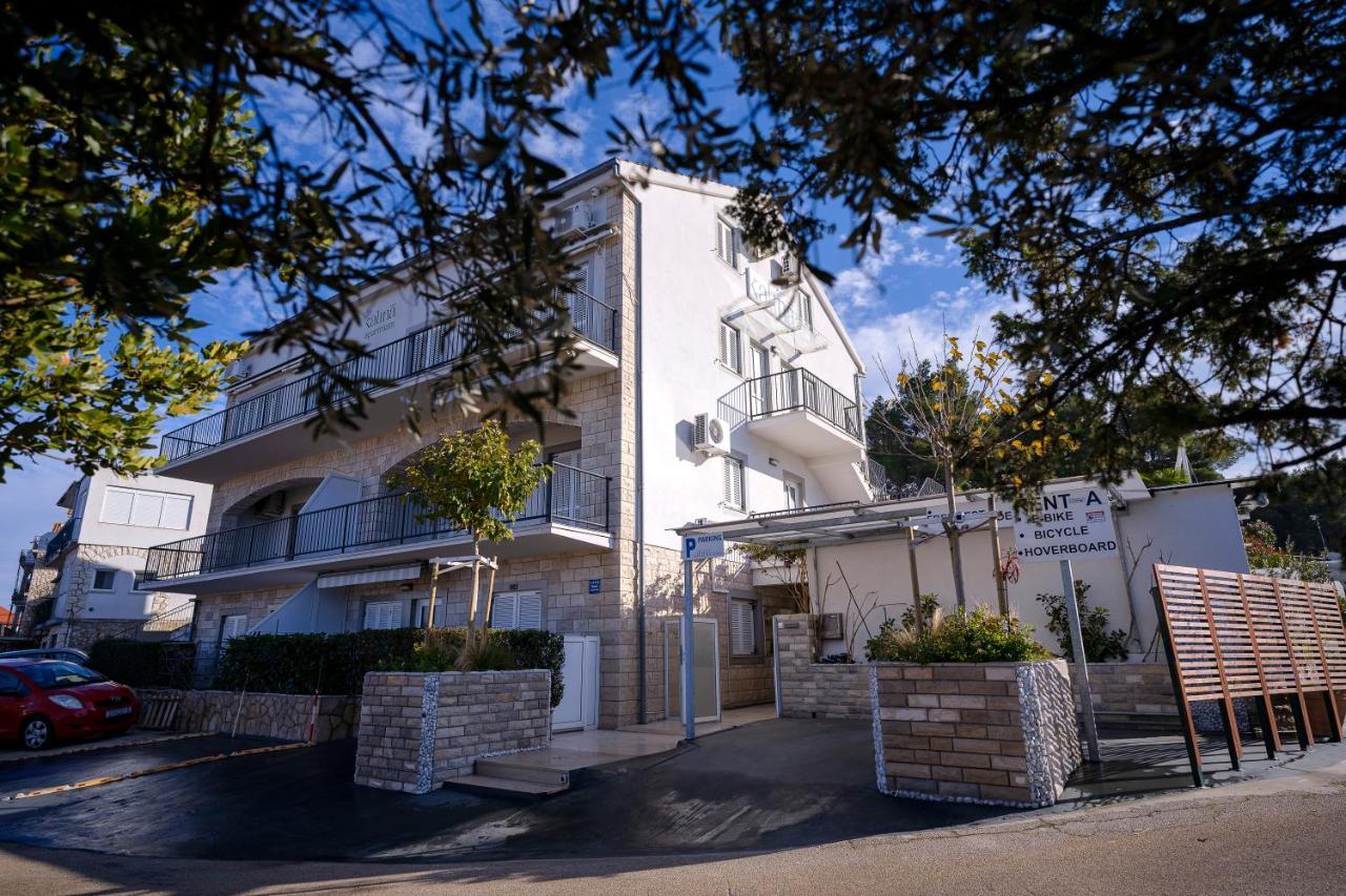 Kalina Deluxe Apartments Єлса Екстер'єр фото