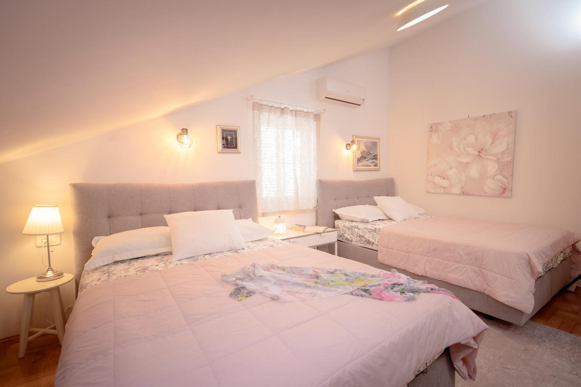Kalina Deluxe Apartments Єлса Екстер'єр фото